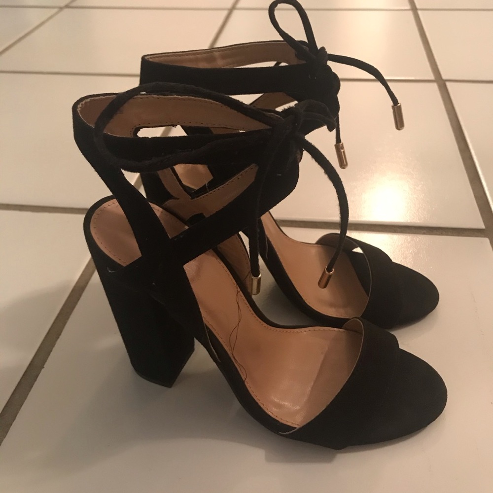 Charlotte Russe Front Tie Heel Block Sandal